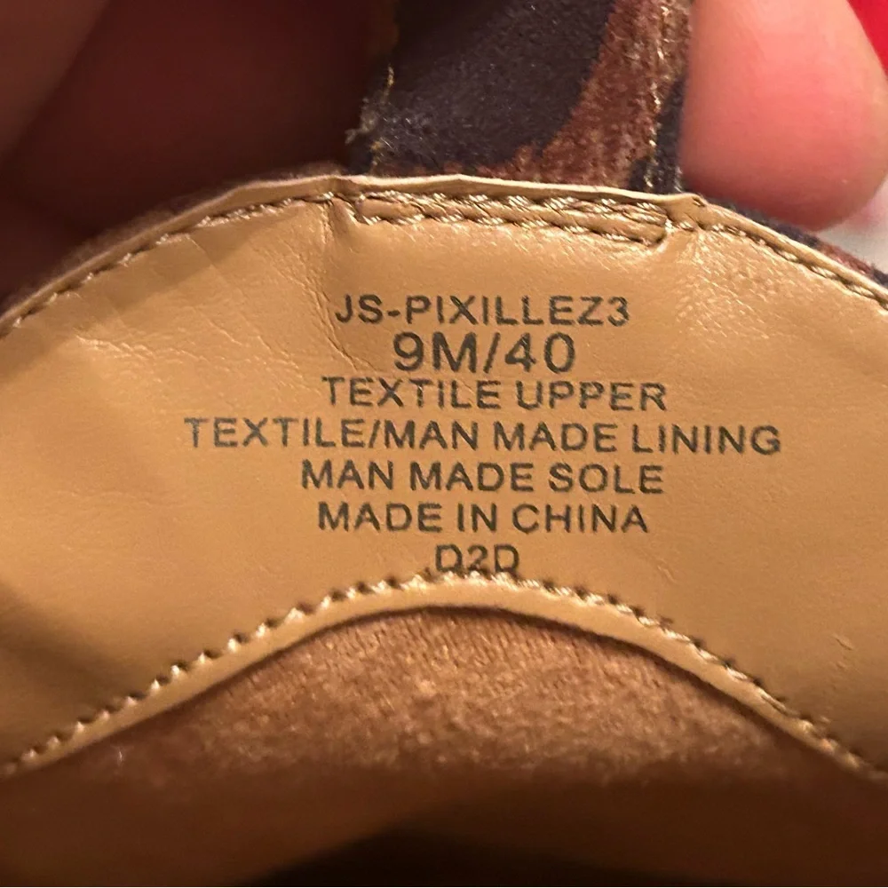 New Jessica Simpson Size 9 Leopard Print Gold Studded Ankle Boots Back Zip Up - Picture 8 of 11